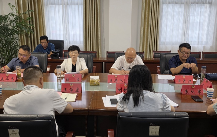 县政协副主席陈力调研职业教育与产业融合发展情况